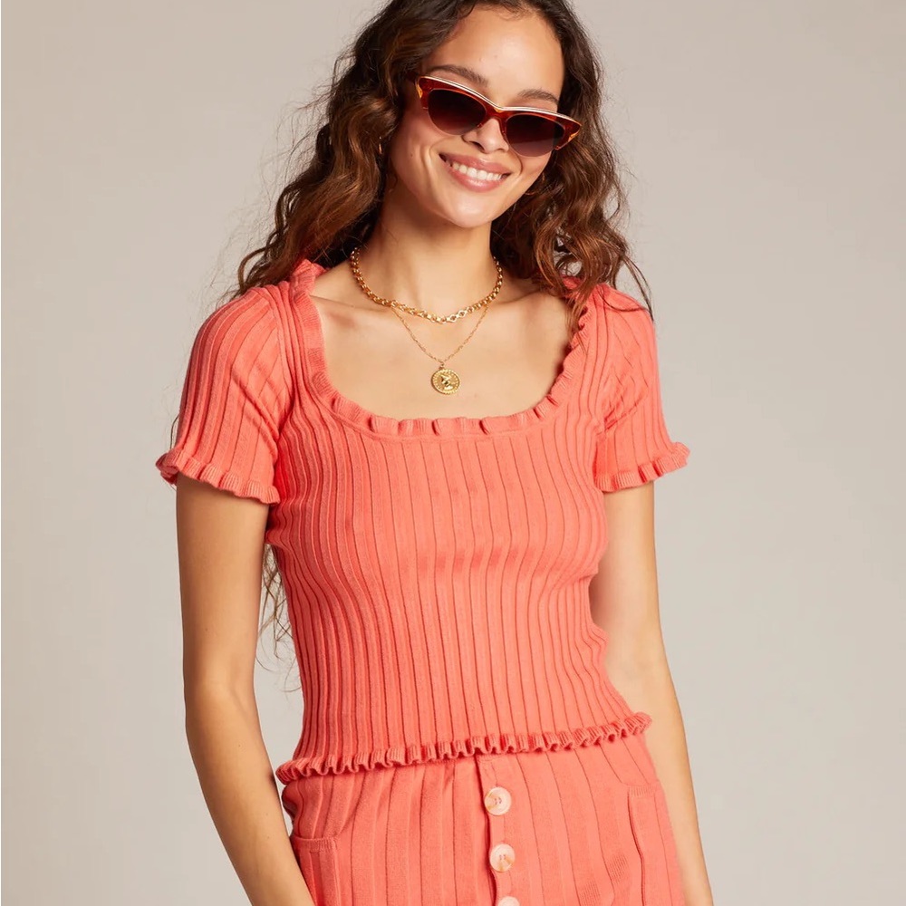 Find Me Now Apricot Pax Top S NWOT Ribbed Sweater